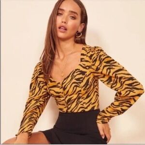 reformation tiger printed notta crepe blouse size L